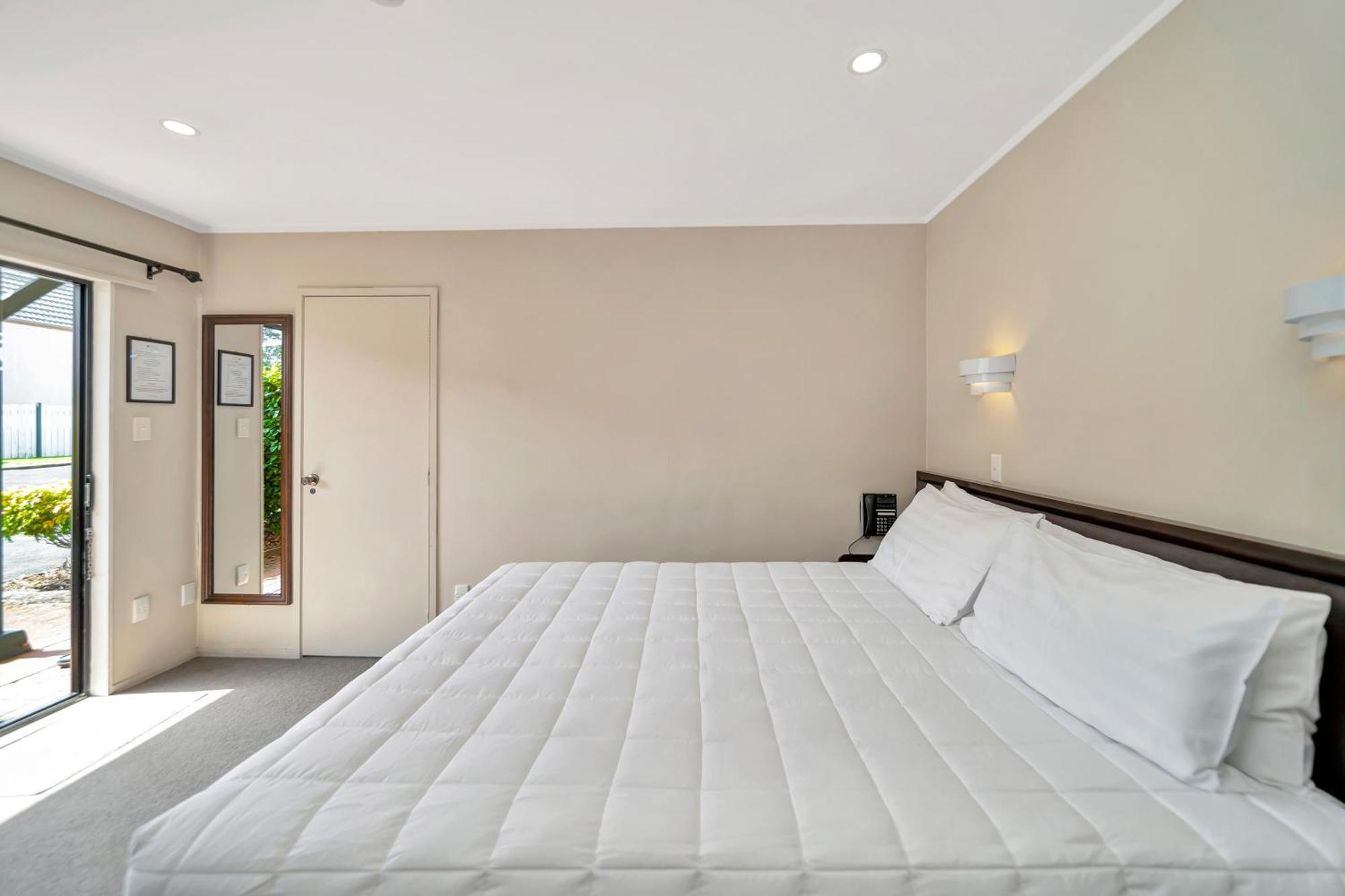 Tudor Court Motor Lodge Auckland Bagian luar foto