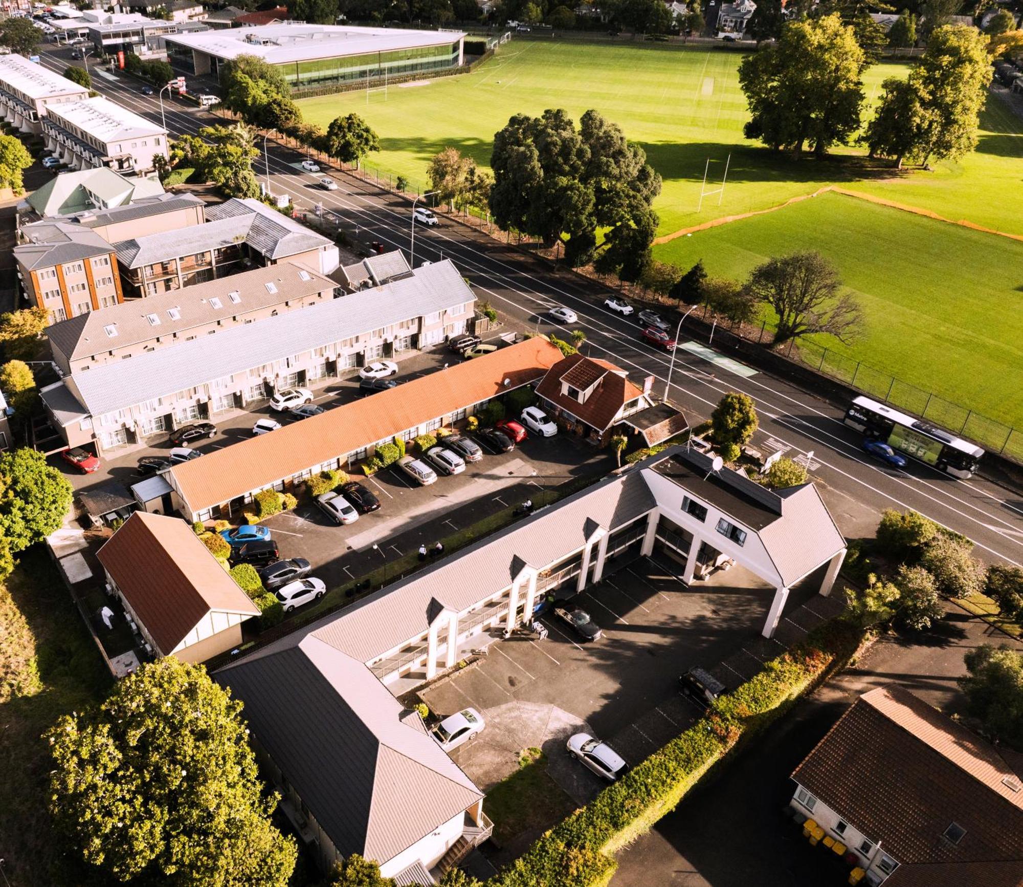 Tudor Court Motor Lodge Auckland Bagian luar foto