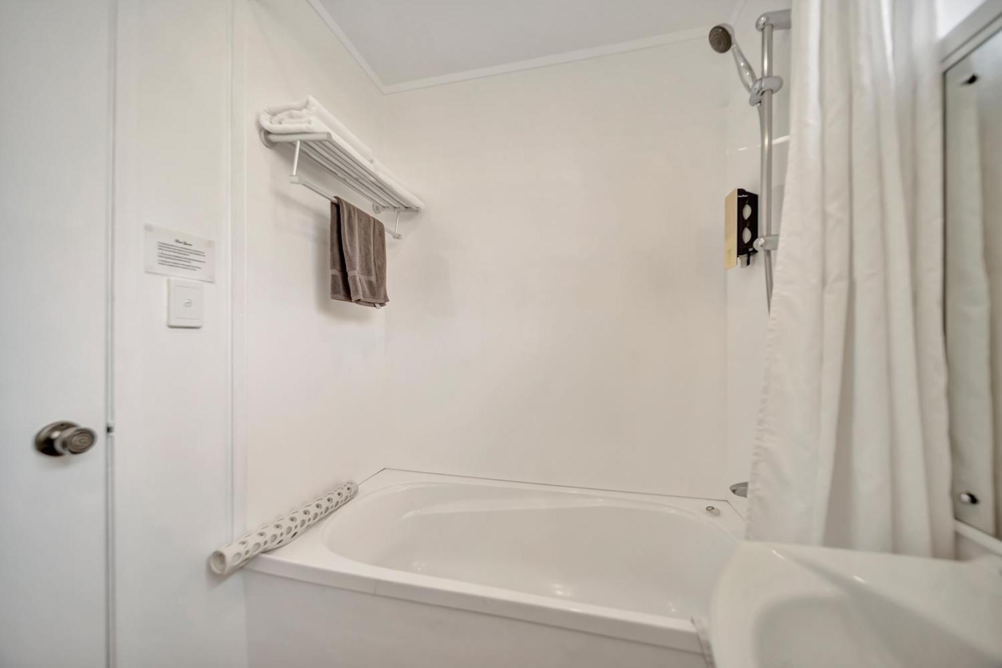Tudor Court Motor Lodge Auckland Bagian luar foto