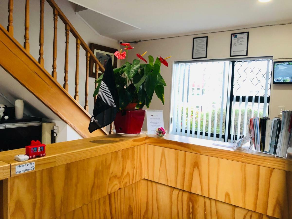 Tudor Court Motor Lodge Auckland Bagian luar foto