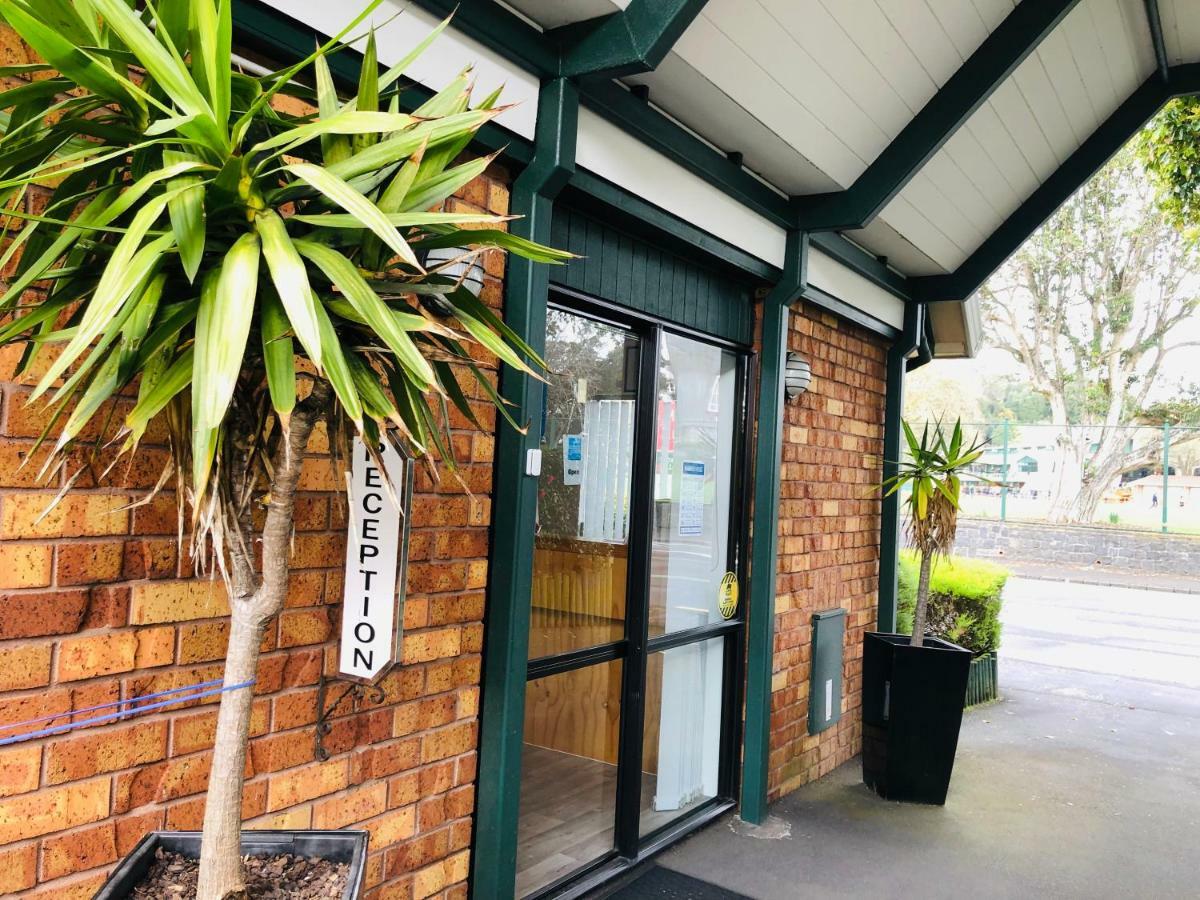 Tudor Court Motor Lodge Auckland Bagian luar foto